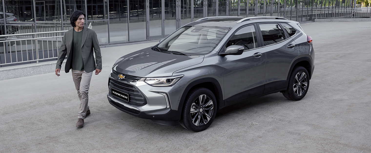 Tracker Exterior