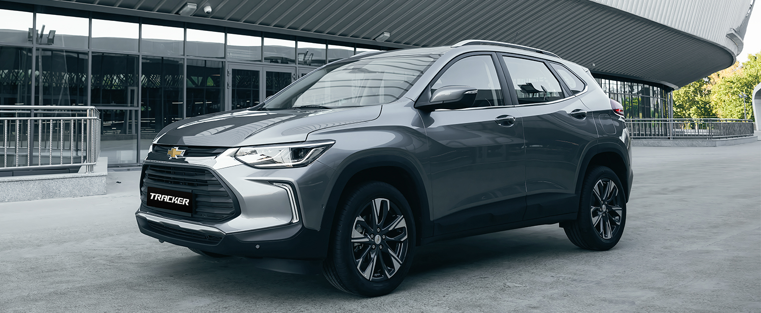 Tracker Exterior